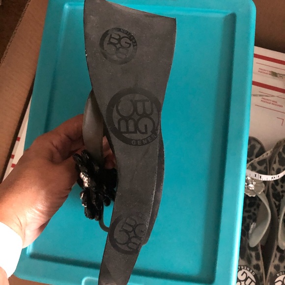 BCBG Generation Embellished Thong Wedge Sandals - Picture 4 of 8